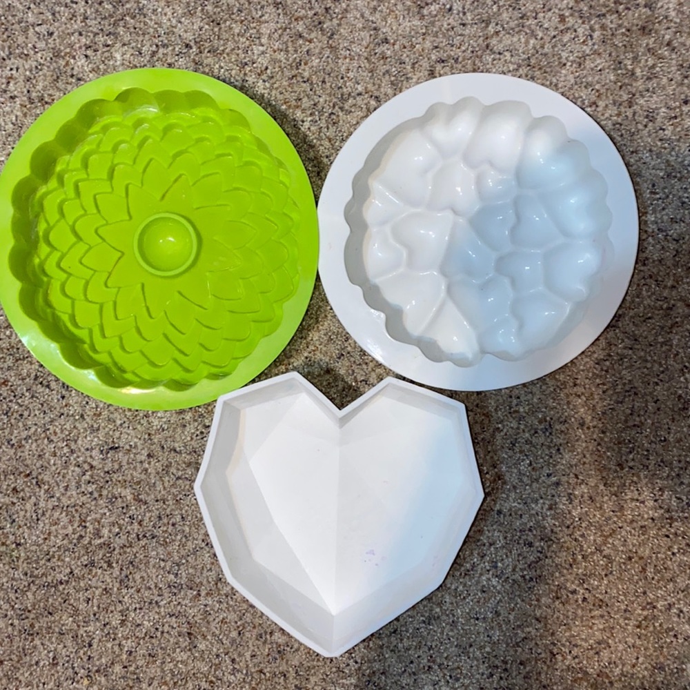 Lot of 3 Large Silicone Baking Molds Cakes EUC
